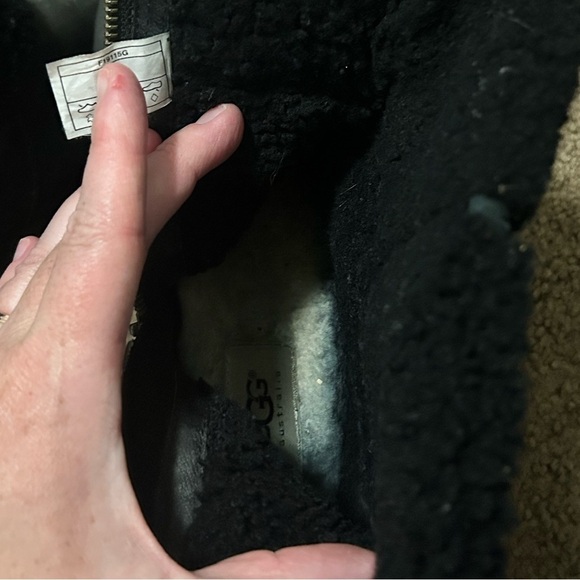 UGG Blayre II Sheepskin Short Zip Up Boots Black #1008220 Women’s Size 9.5 - Picture 7 of 10